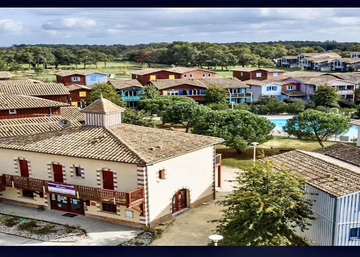 Spacieux, Lumineux & Calme Environnement Nature, Piscine Apartment